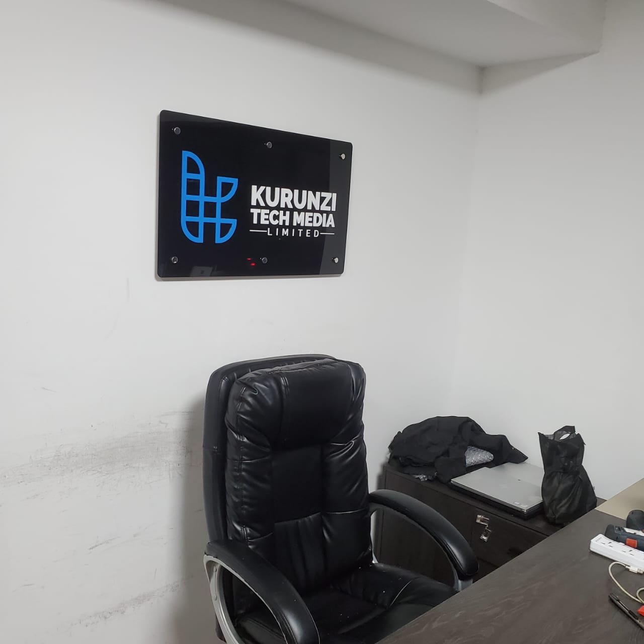 Executive Gloss Acrylic Board
